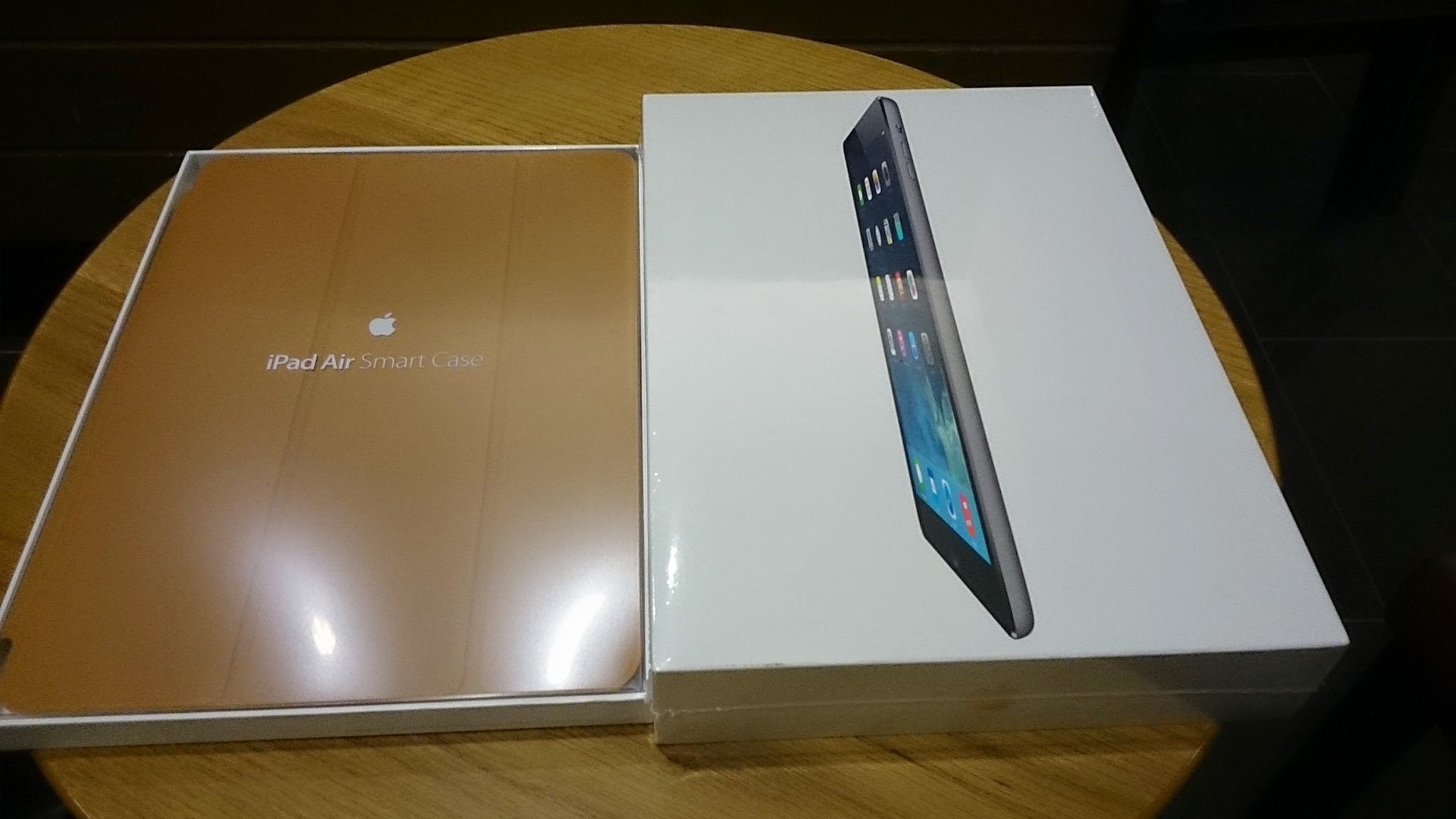 Apple iPad Air Wi-Fi 128GB シルバー ME906J/A