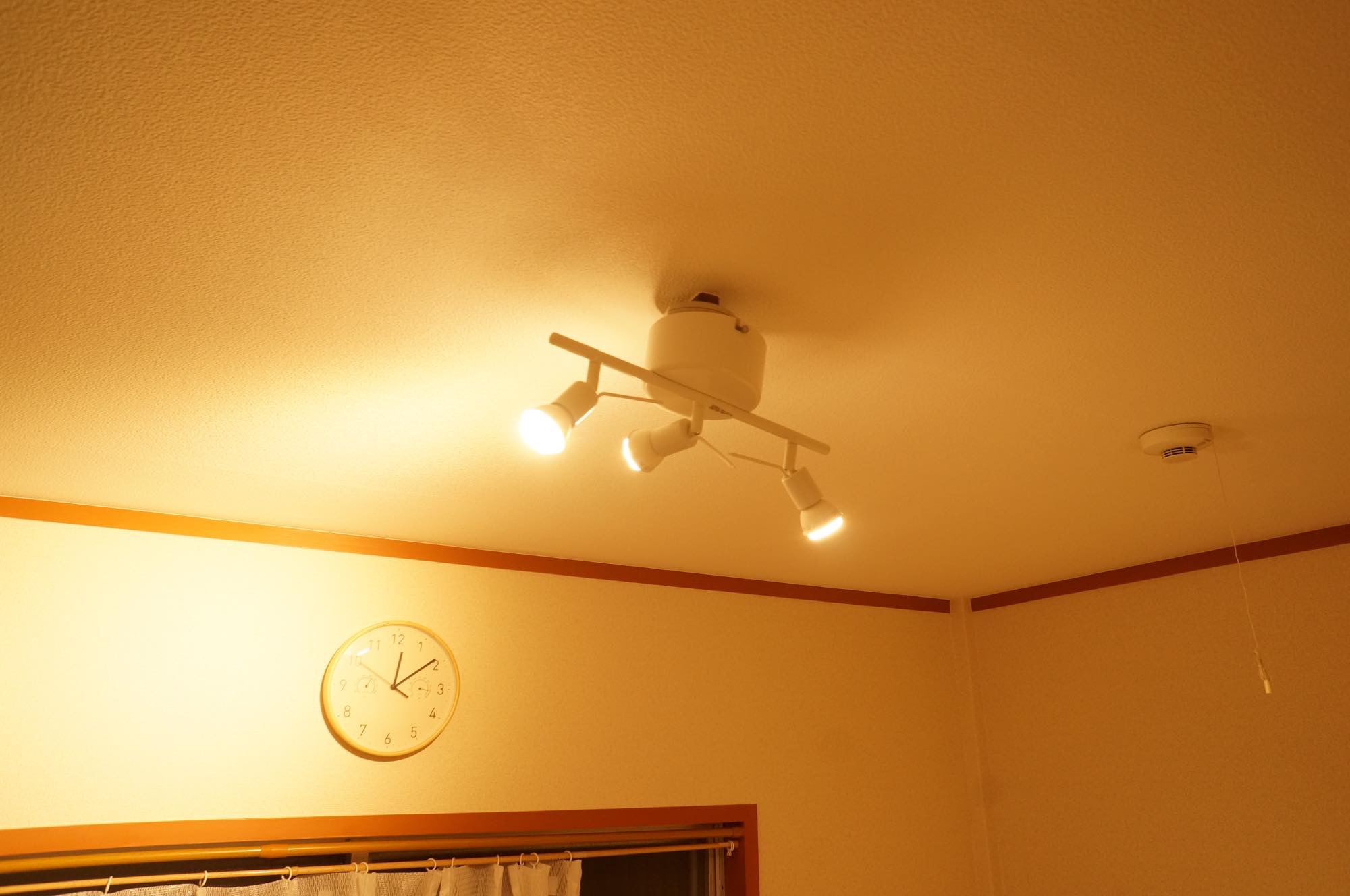 イケアの天井シーリングライトで使える『赤外線リモコン』レビュー。壁 