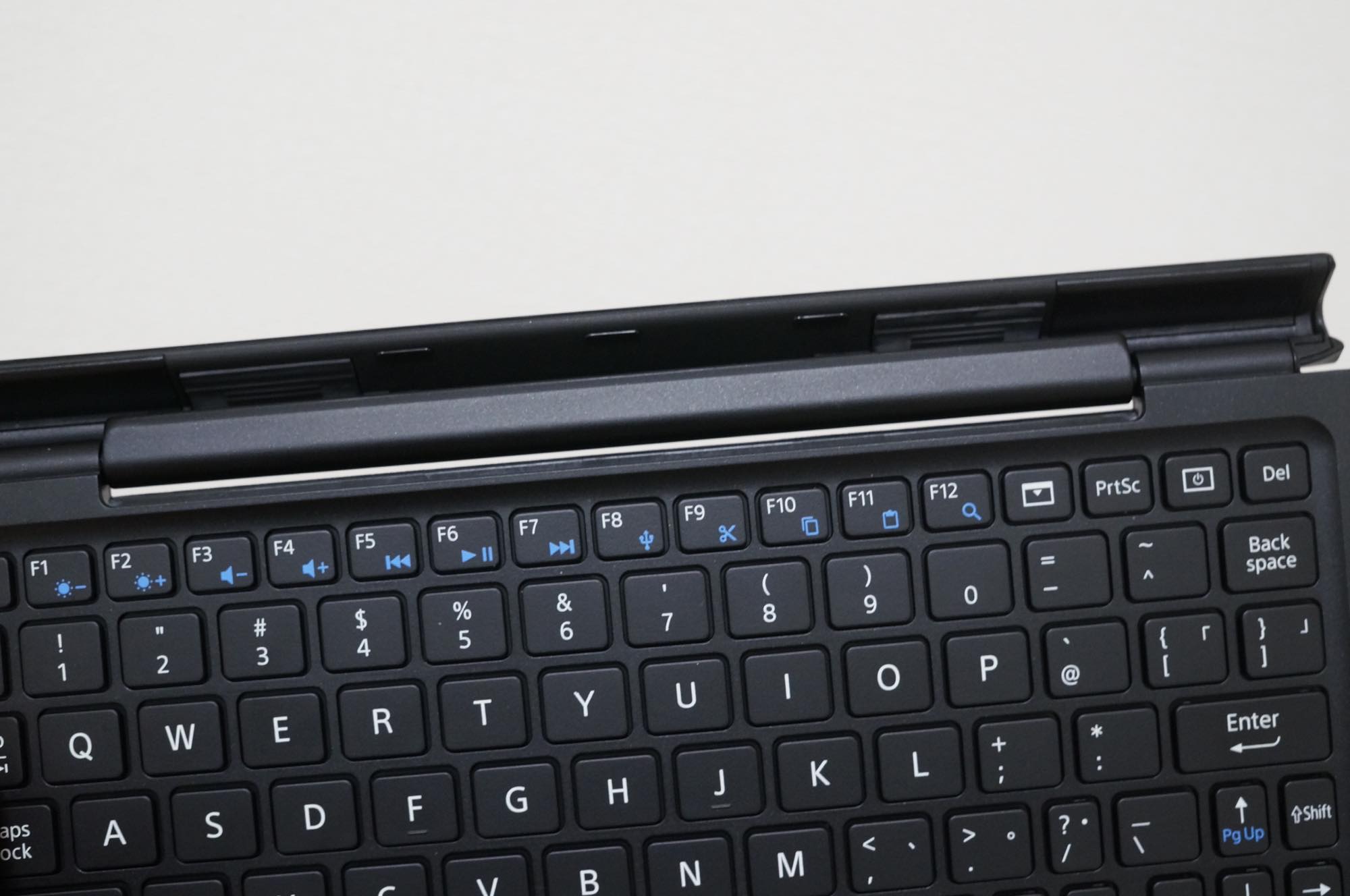Xperia-Z4-tablet-keyboard7