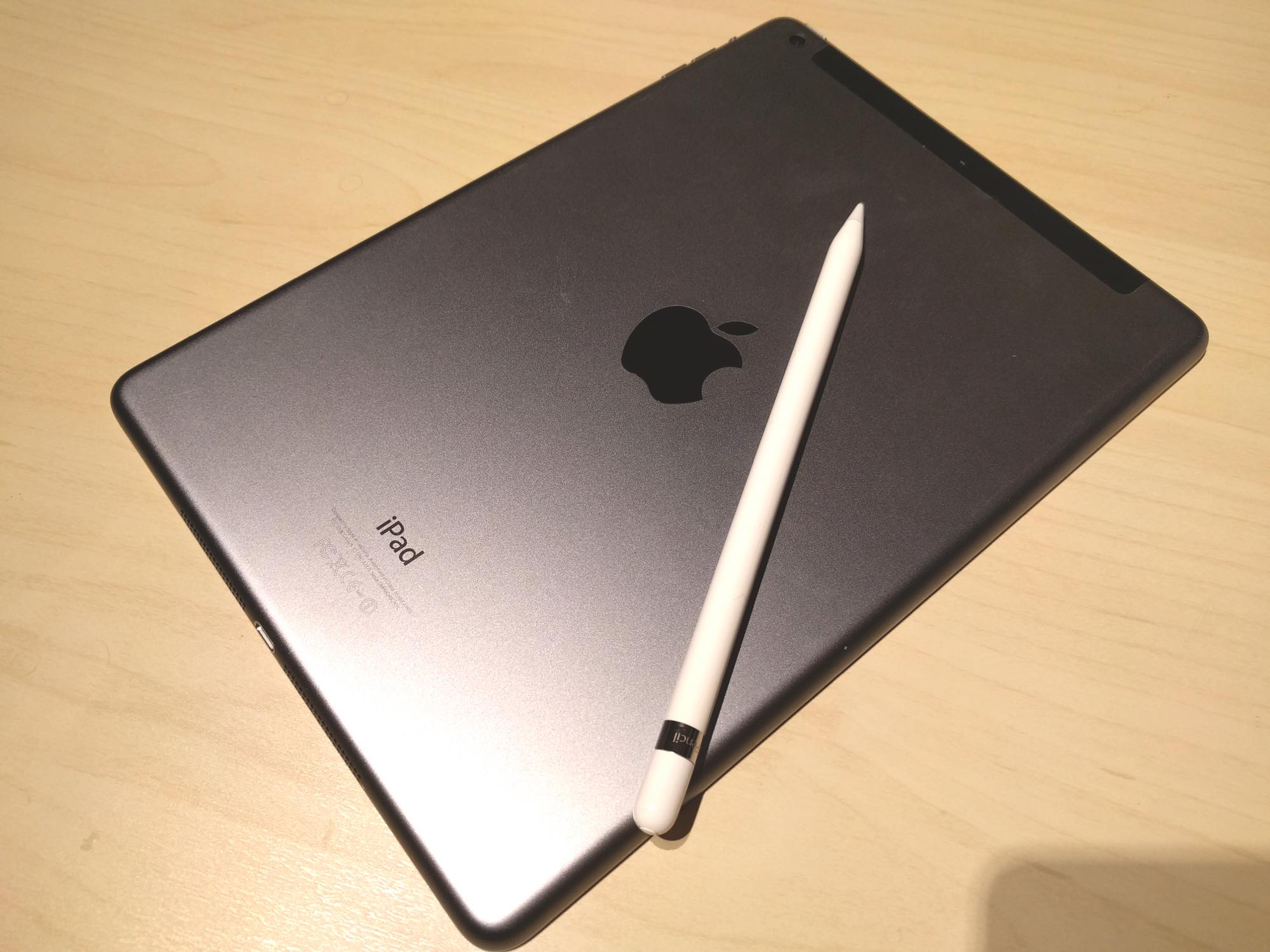 9.7インチiPad Pro より先に Apple Pencil が届いた。開封の儀から素材 ...