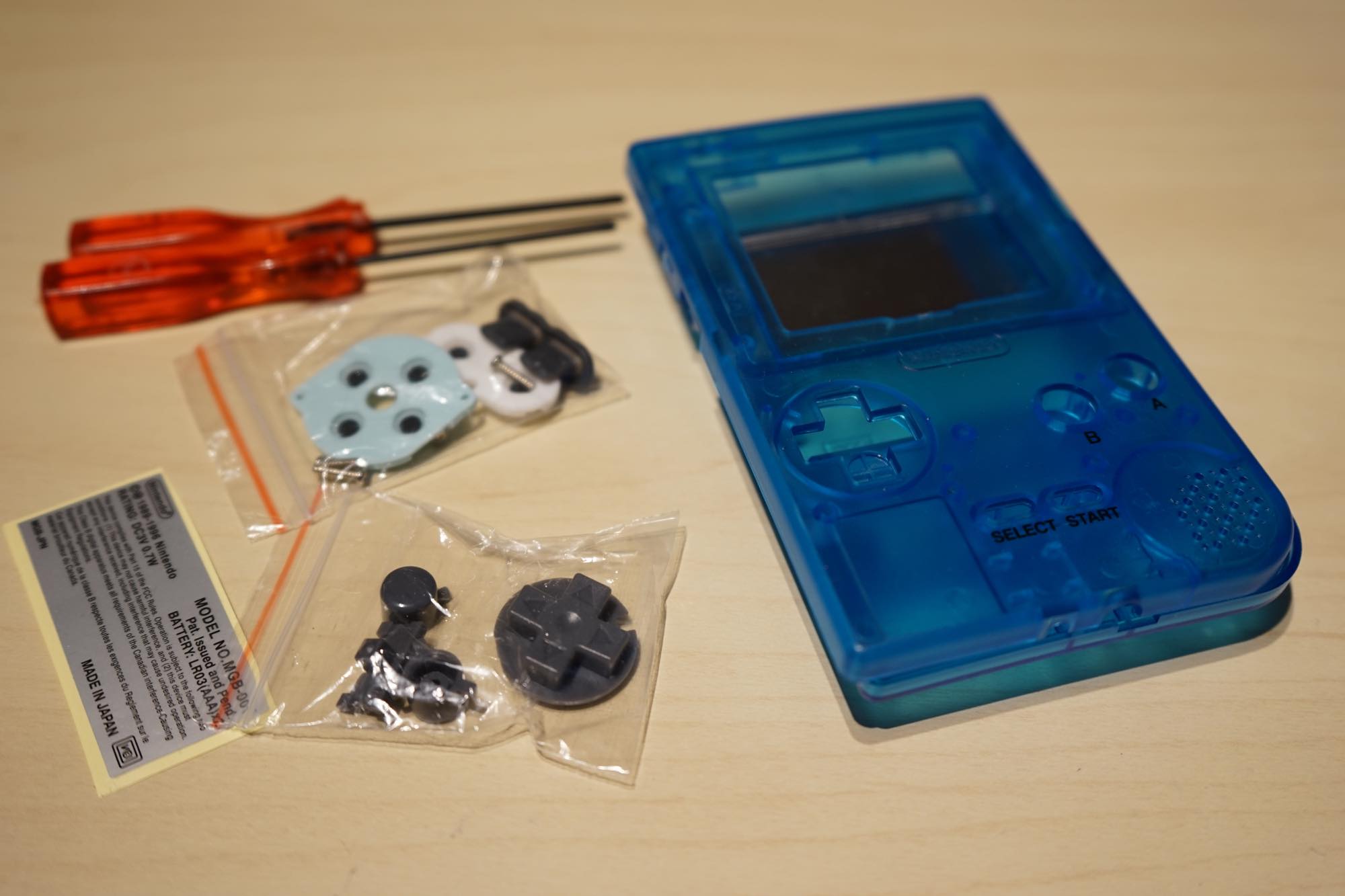 DIY】1,000円でゲームボーイポケットを日本未発売カラーに換装してみる
