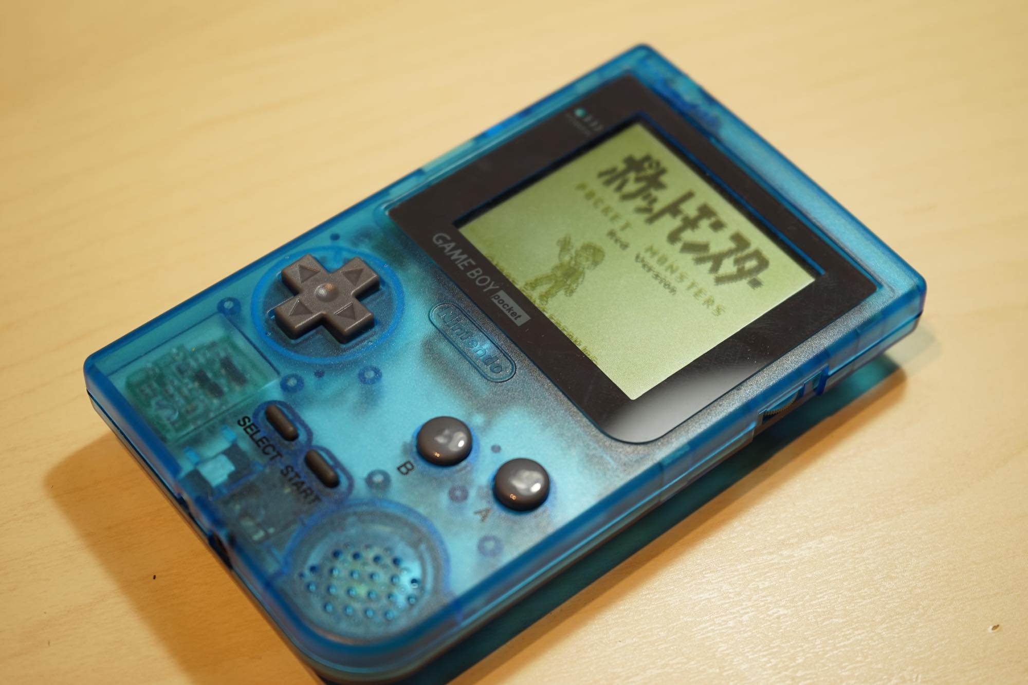 【DIY】1,000円でゲームボーイポケットを日本未発売カラーに換装してみる