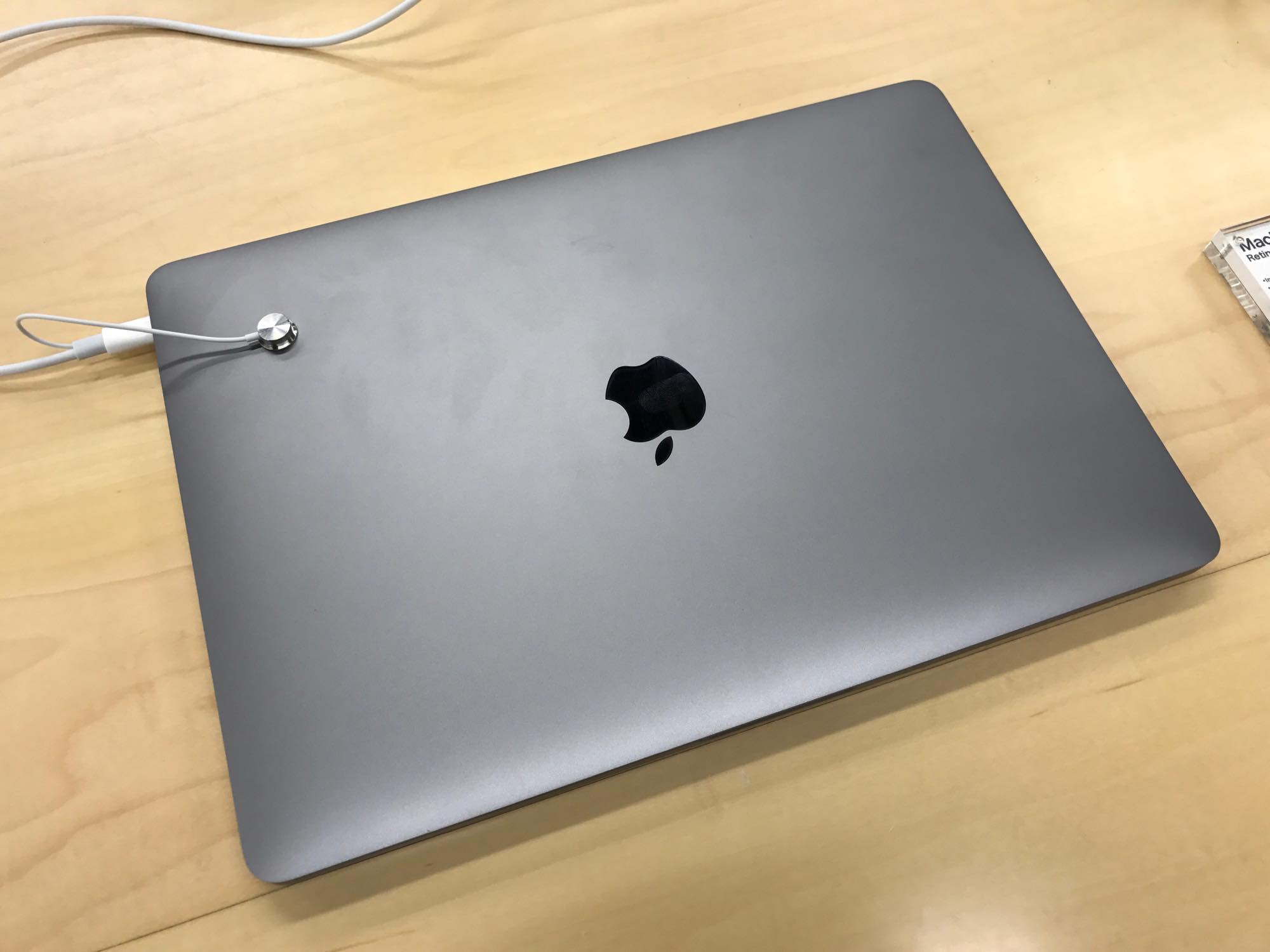 サマーセール35%オフ 美品 MacBookPro2016スペースグレイ 13インチ