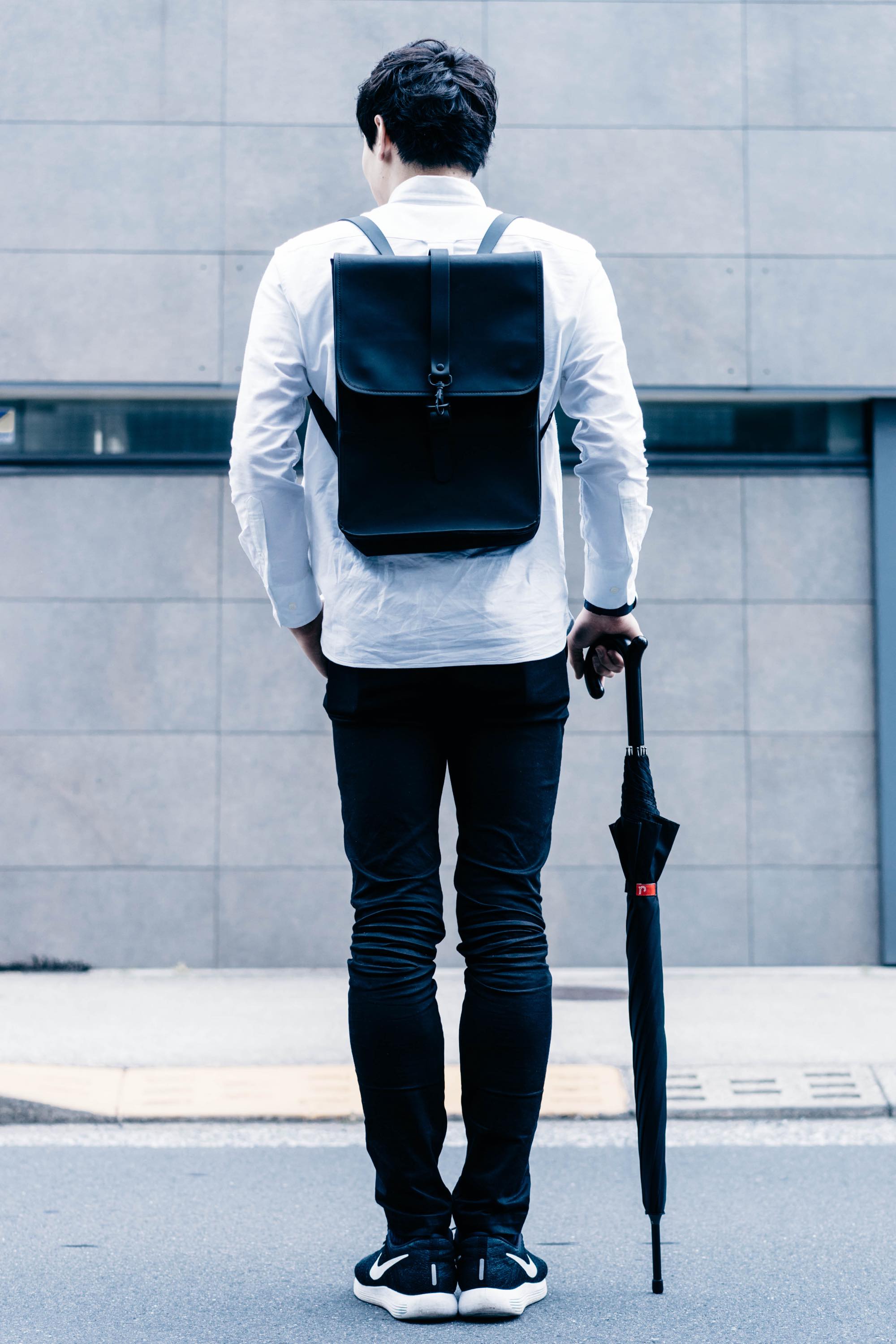 ミニマルな防水バックパック『RAINS Backpack Mini』レビュー。4ヶ月 ...