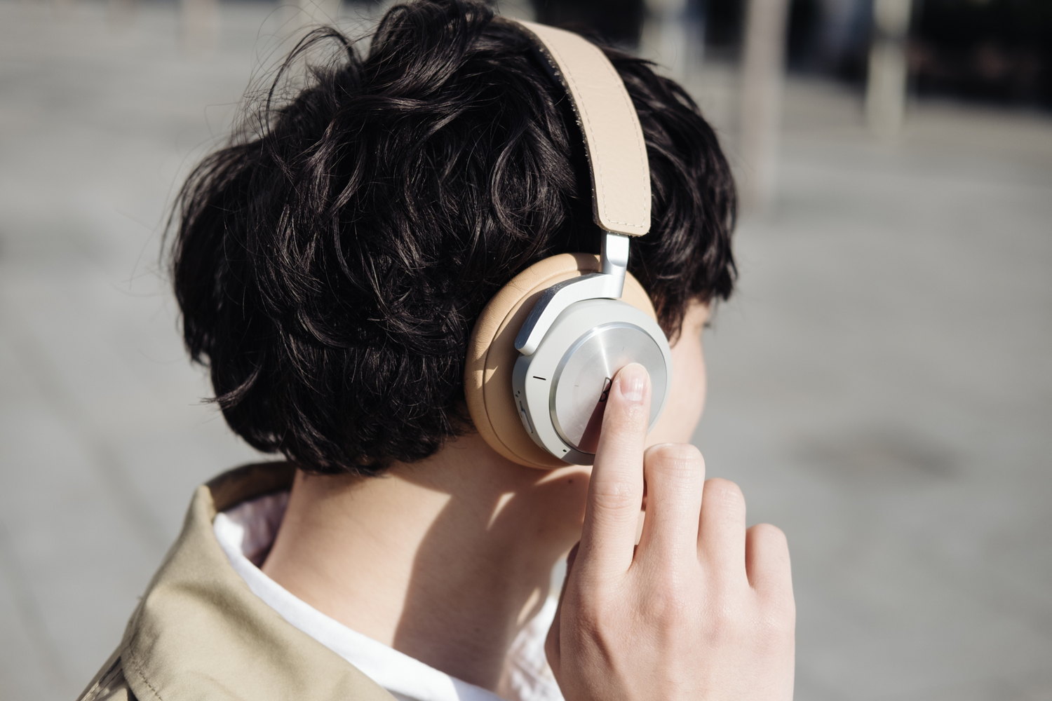 Beoplay H9i』レビュー。デザインと機能性を両立したノイズキャンセ 