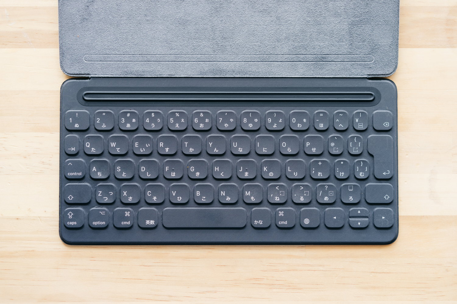 10.5インチiPad Pro用のSmart Keyboard レビュー。打鍵感や使い勝手 