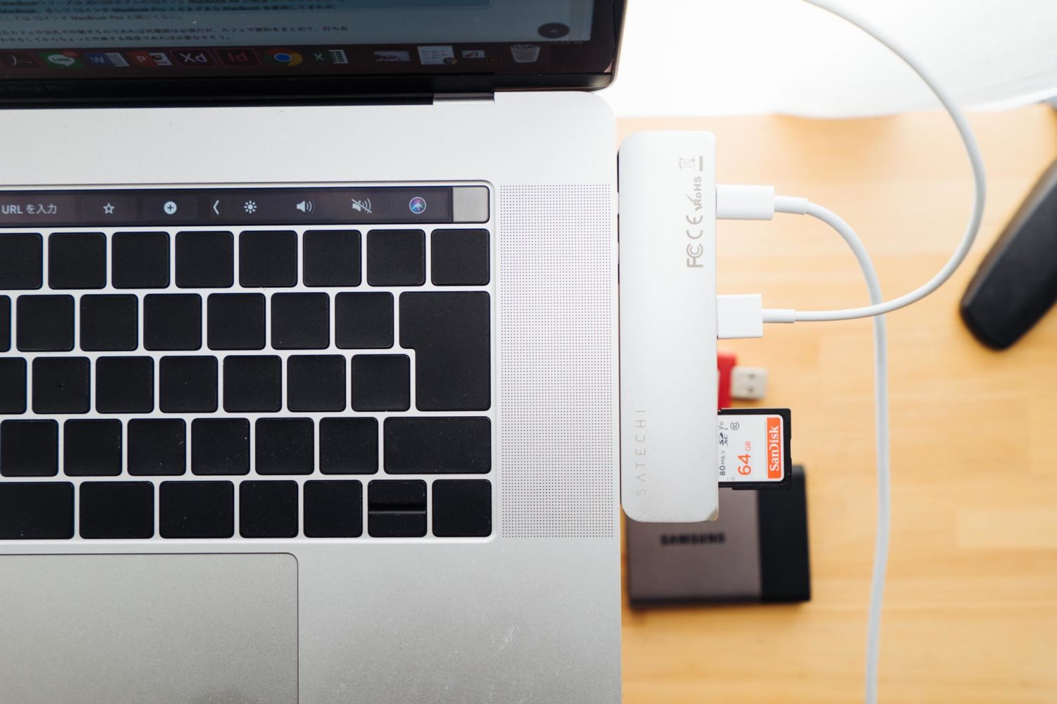 MacBook Proに必須のUSB Type-C 変換アダプタ（ハブ）