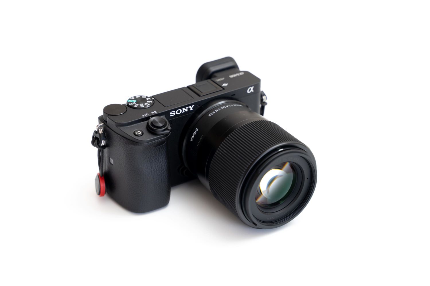 新品本物 SONY α6400 30mm + α6400 ソニー シグマ30mm f1.4 SIGMA単 ...